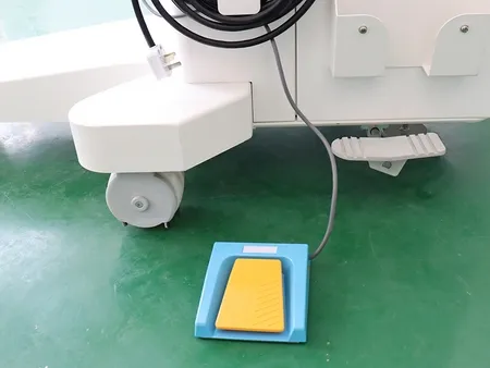 Arceau chirurgical mobile  avec capteur plan